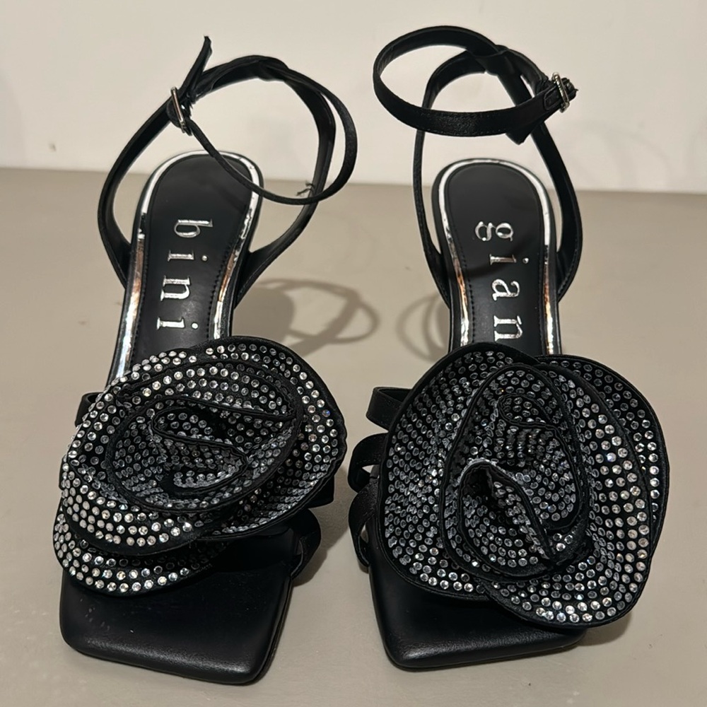 Gianni  Bini black heels size 9.5